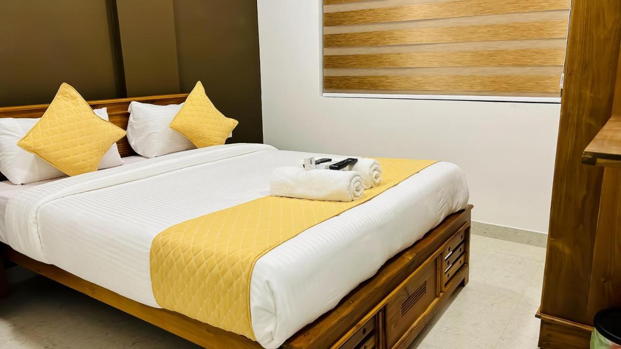 Emerald Inn Kochi Екстер'єр фото