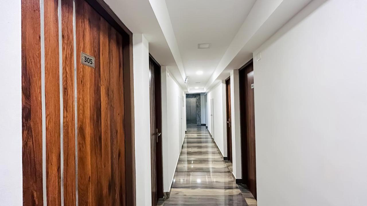 Emerald Inn Kochi Екстер'єр фото