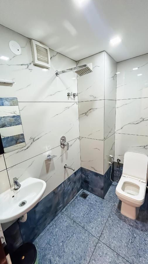 Emerald Inn Kochi Екстер'єр фото
